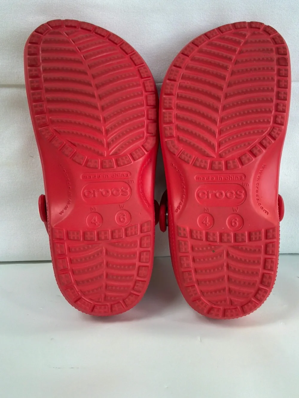 Karol G x  Classic Clog Limited Edition Crocs Red Men’s 4 Women’s 6